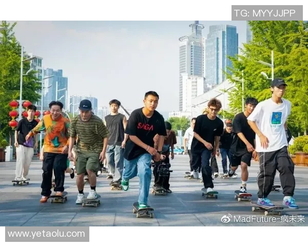 武汉滑板队进攻策略解析与滑板文化的深度融合探讨